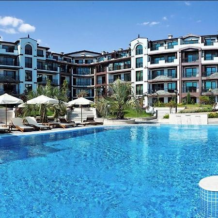 Boutique Rose Gardens Pomorie Aparthotel Bagian luar foto
