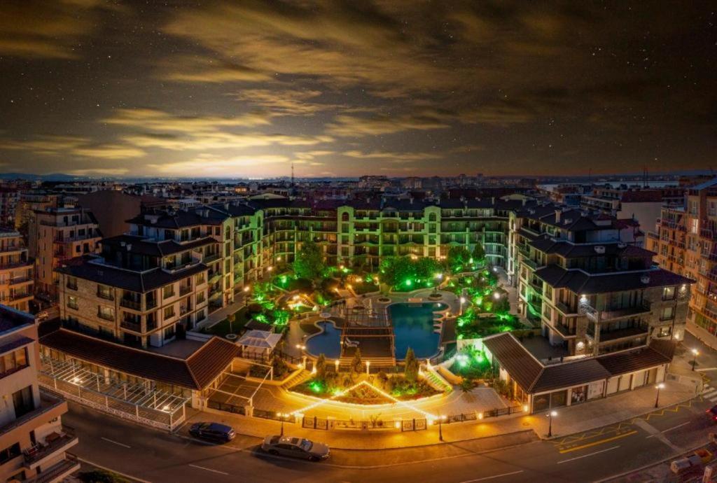 Boutique Rose Gardens Pomorie Aparthotel Bagian luar foto