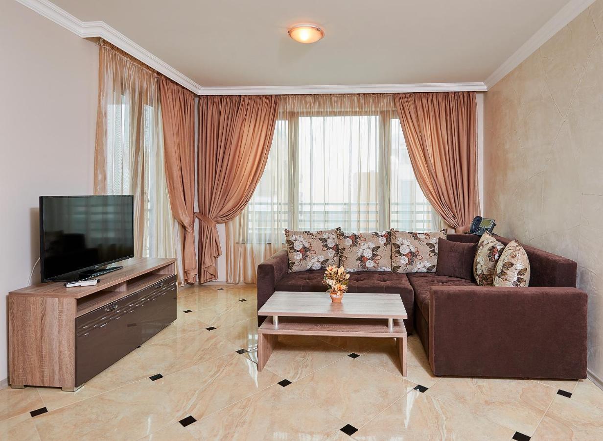 Boutique Rose Gardens Pomorie Aparthotel Bagian luar foto