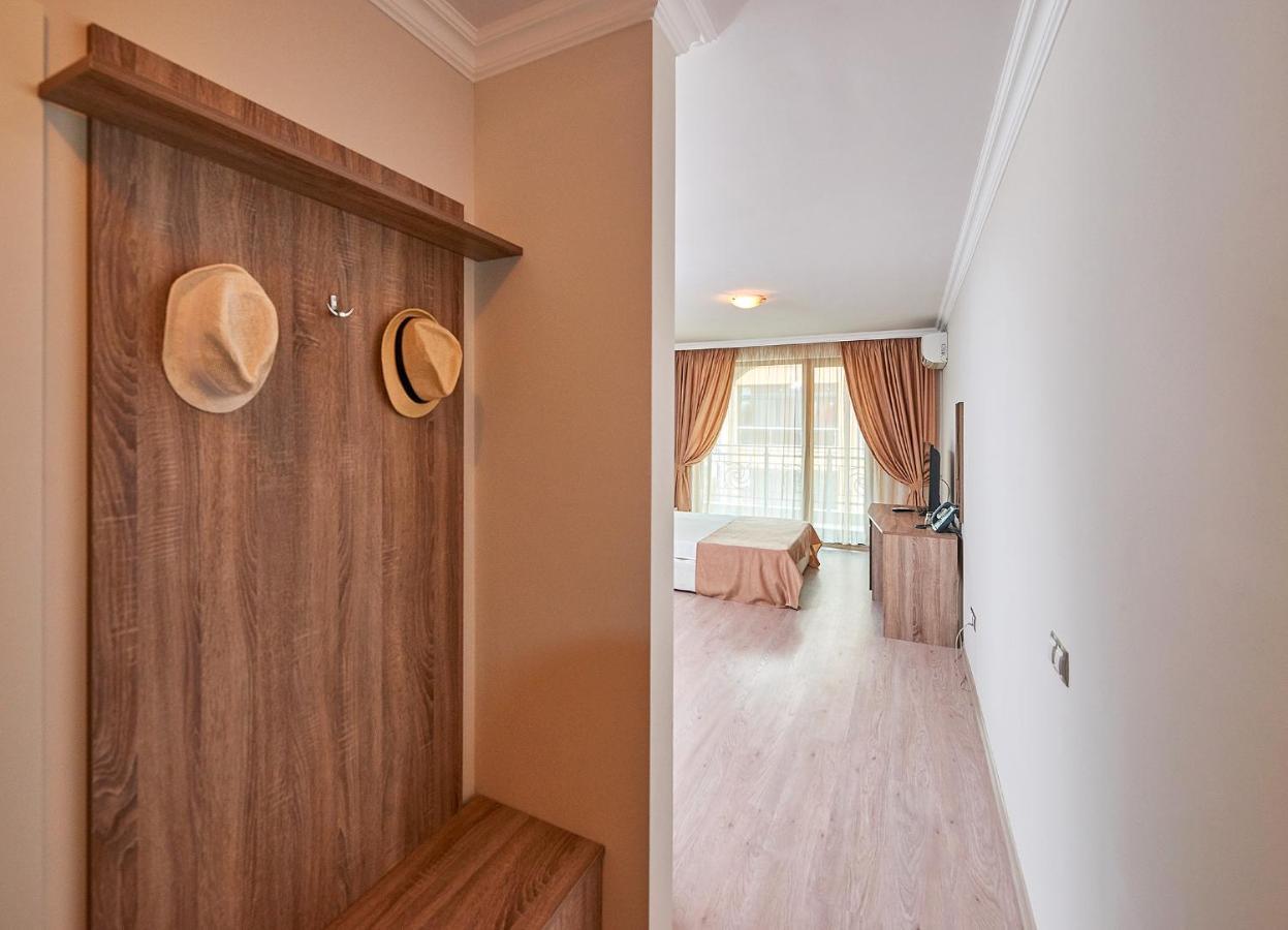 Boutique Rose Gardens Pomorie Aparthotel Bagian luar foto