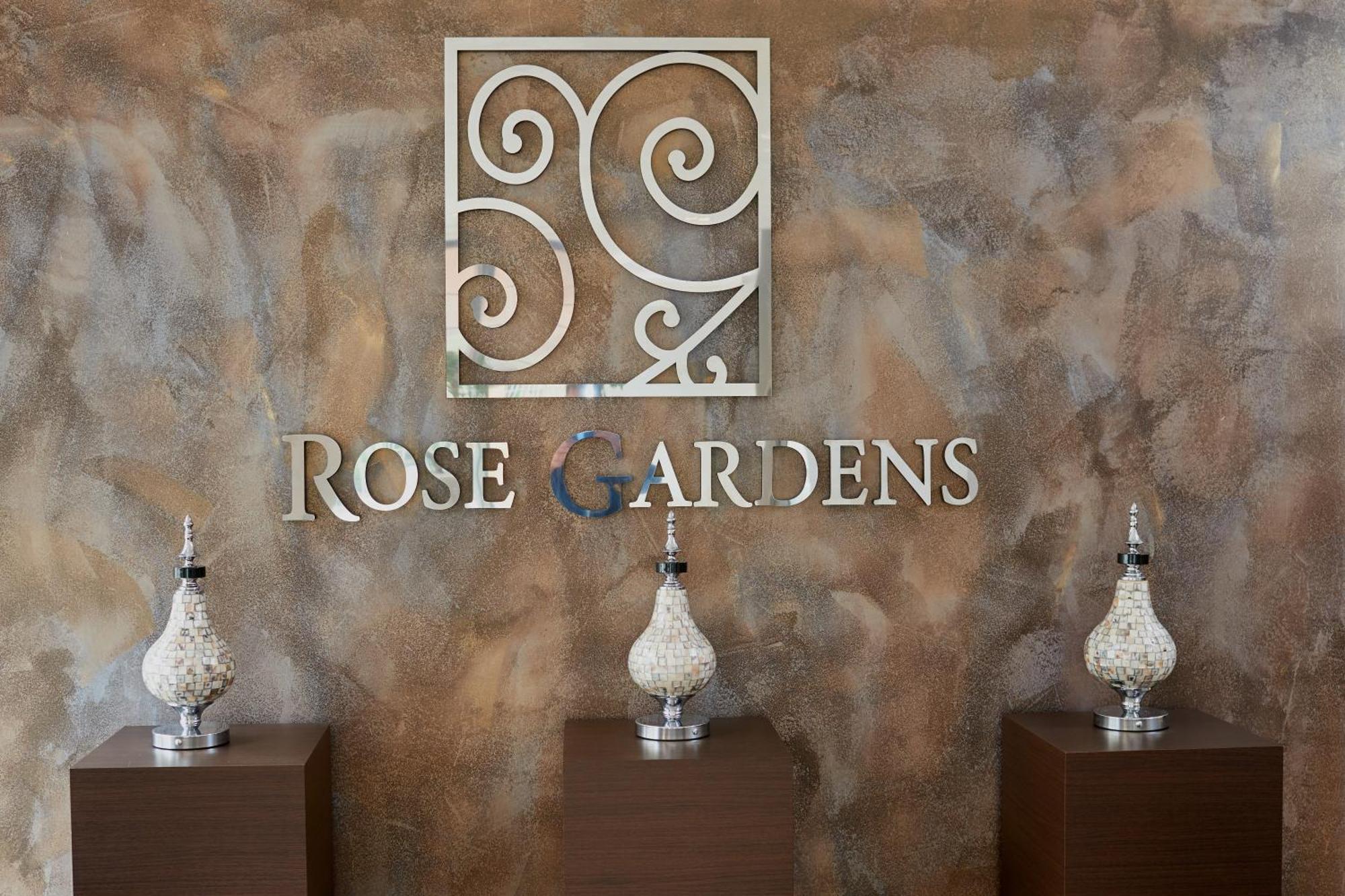 Boutique Rose Gardens Pomorie Aparthotel Bagian luar foto